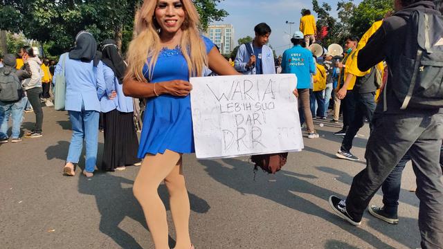 6 Momen Khusus Saat Aksi Demo Mahasiswa Tolak UU Omnibus Law di Palembang