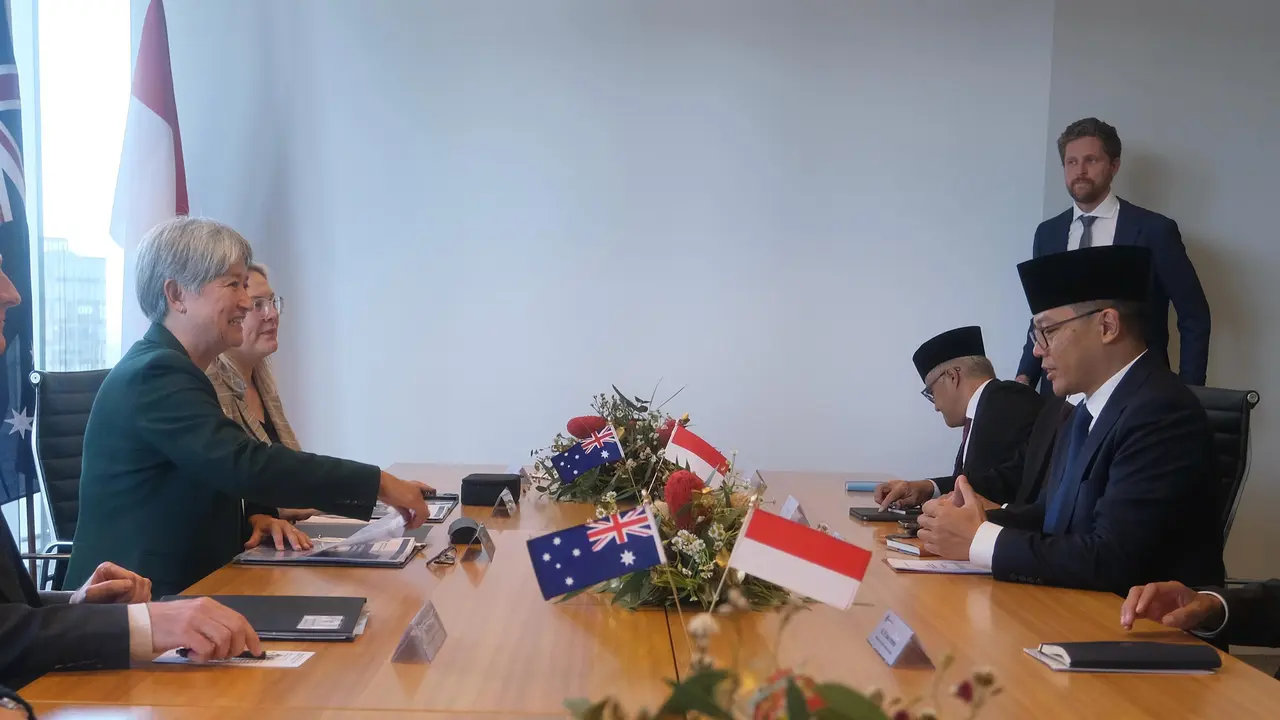 Pertemuan bilateral antara Menlu RI Sugiono dan Menlu Australia Penny Wong di Sydney, Kamis (20/3/2025). (Dok. Kemlu RI)