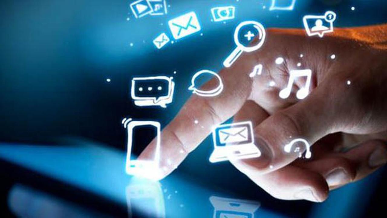 Pekerjaan Pegawai Negeri Kini Sulit Abaikan Teknologi Informasi