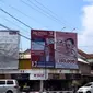 Cara Unik Pria Beri Ucapan Ulang Tahun Pernikahan untuk Istrinya, Lewat Billboard Mirip Kampanye Caleg. foto: TikTok @awhehee