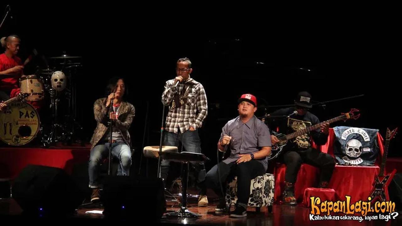 Pas Band memikat saat tampil full akustik @foto: KapanLagi.comÂ®/Ruswanto