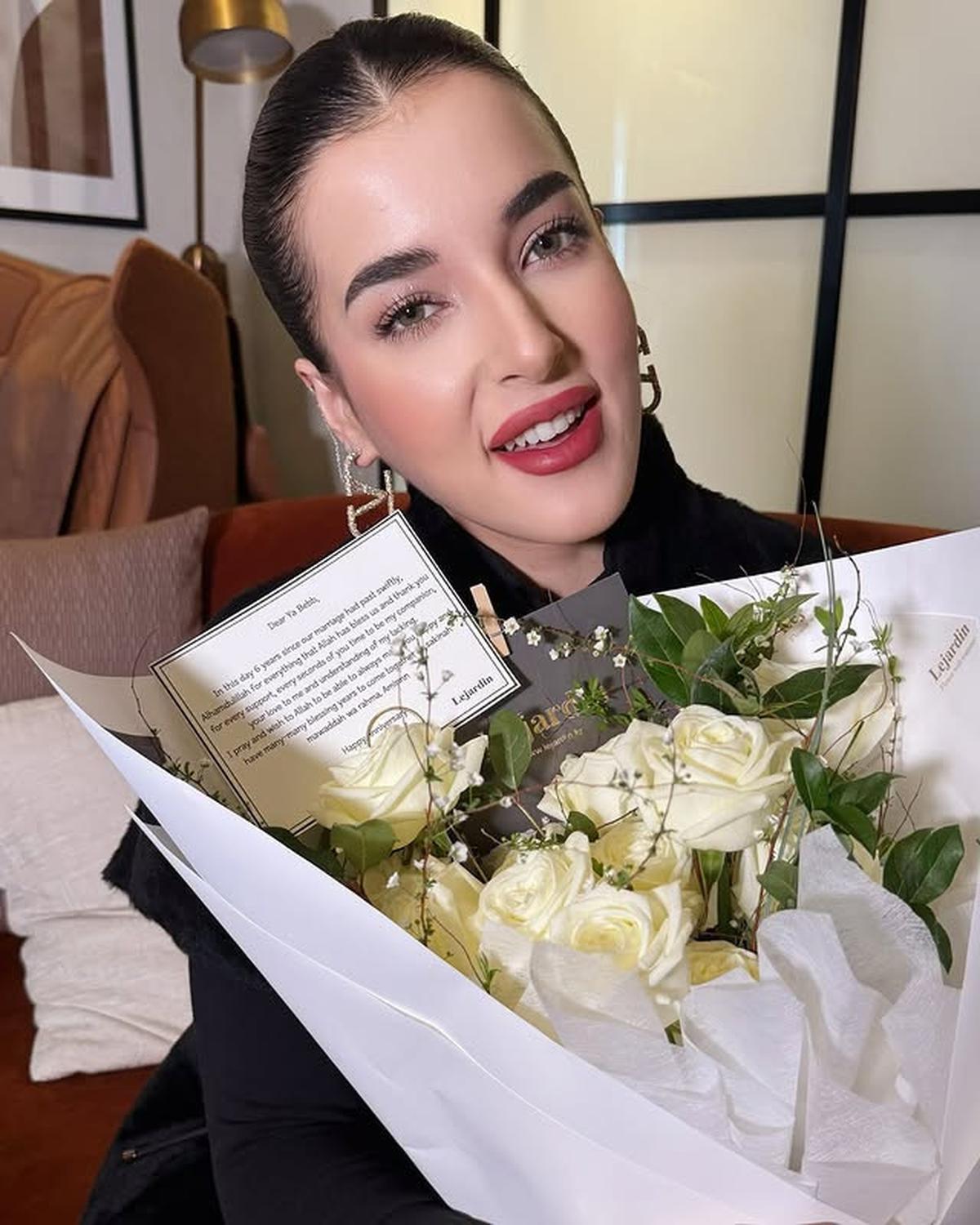 Anniversary Pernikahan, Tasya Farasya Dapat Kiriman Buket Bunga dari sang Suami Padahal Lagi di Korea: Thank You Baba Effort Juga