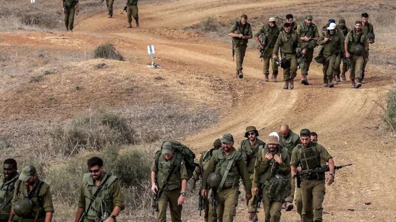 Meski terkesan kuat, militer Israel tak jarang malah menyerang warga sipil non militer yang tak 'berdosa'.