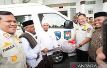 Mendagri Tito Karnavian Serahkan Bantuan Mobil Operasional untuk Masjid Raya Baiturrahman Aceh