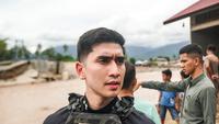 Mengenal Rompi Taktis yang Bikin Verrell Bramasta Dinilai Saltum Saat Bantu Korban Banjir Sumatera