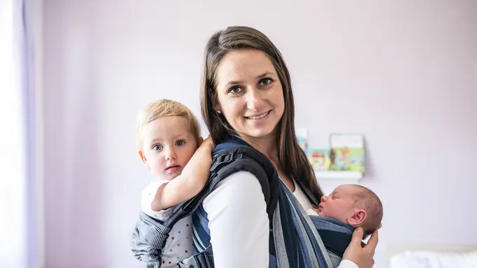 Ilustrasi gendongan bayi