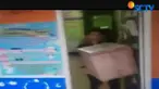Obat herbal yang mengandung zat kimia berbahaya bernilai Rp 2,5 miliar ini diklaim mampu menyembuhkan penyakit nyeri sendi, rematik, hingga jantung.