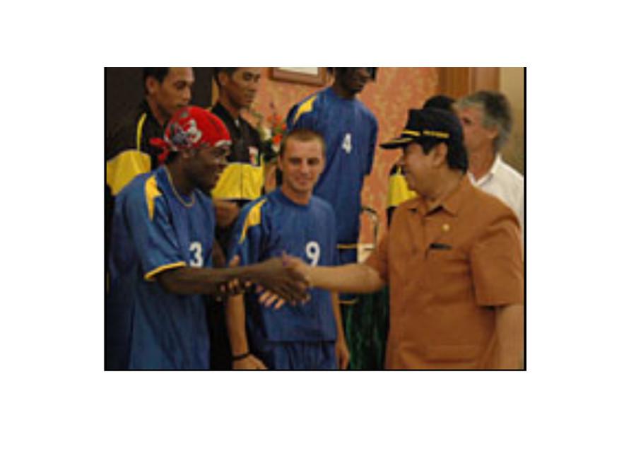 Ndetou Blaise saat memperkuat Mitra Kukar pada musim 2006. (Dok. Mitra Kukar)