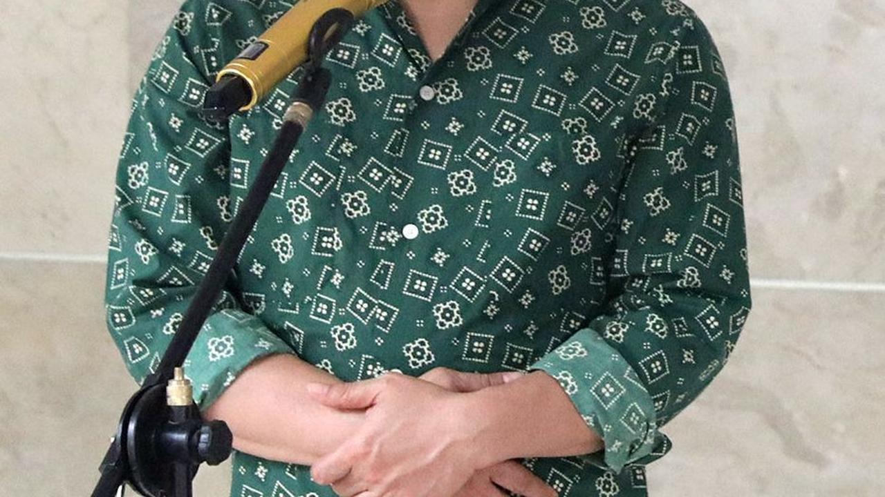 Sementara, Cak Imin mengatakan pihaknya tetap membuka peluang, namun tetap harus berkoordinasi dulu dengan Prabowo Subianto.