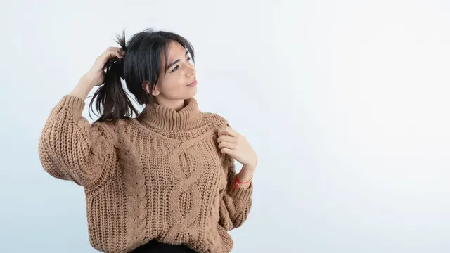 Cara Merawat Rambut yang Sering Diikat [Dok/freepik.com]