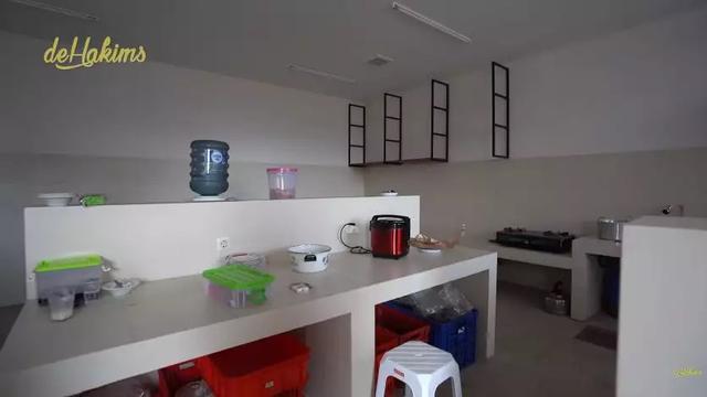 Potret Dapur Kotor Soimah di Rumah Yogyakarta, Sederhana Tanpa Kitchen Set tapi Luas