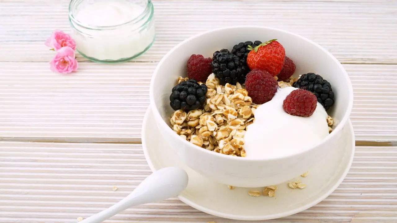 Mengonsumsi Oatmeal