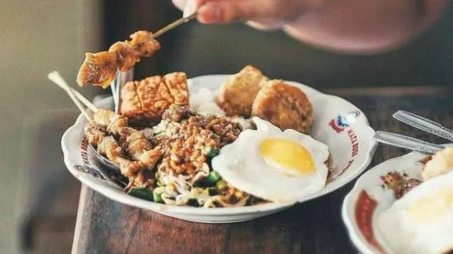Warung Pecel di Jogja Langganan Para Pejabat dan Selebritas, dari Erick Thohir, KD sampai Jokowi