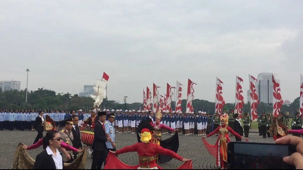 Jokowi pimpin upacara peringatan hari Kartini di Sialng Monas
