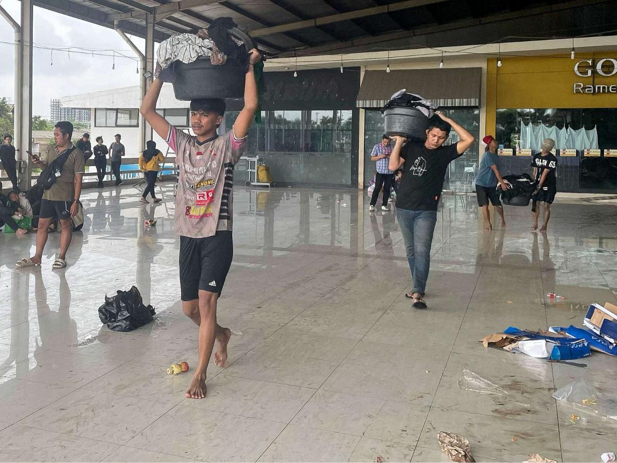 Banjir di Mega Mall Bekasi