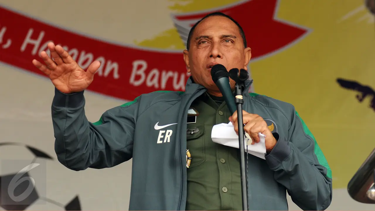20170510-Ketum PSSI Buka Invitasi Sepakbola Antar Pewarta-Tebe