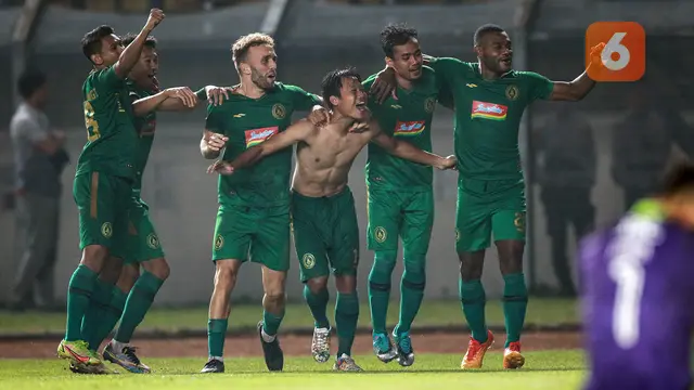 Foto: Ekspresi Drama Adu Penalti di Perempat Final Piala Presiden 2022, Persib Bandung Dikalahkan PSS Sleman