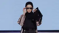 Salah satu koleksi modest fashion keluaran brand Zaskia Sungkar. (dok. MUFFEST+ 2024)