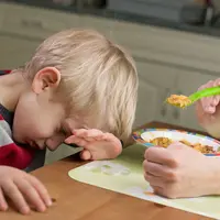 Kiat Jitu Hadapi Anak yang Picky Eater