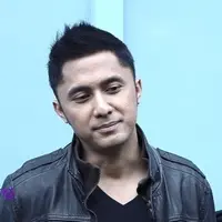 Bom yang terjadi di kawasan Sarinah, Jakarta Pusat kemarin memberikan teguran untuk Indonesia. Menurut Hengky, para aparat harus lebih memeriksa keamanan dan masyarakat harus menerima ketatnya pemeriksaan.