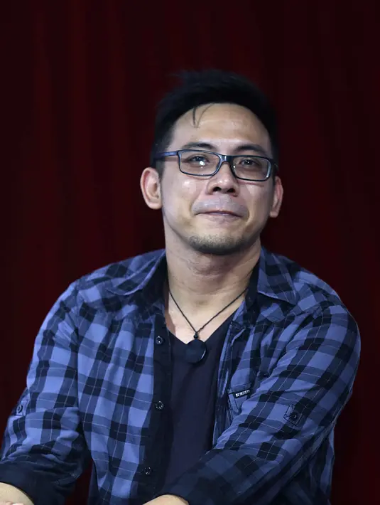 Beberapa kali terdengar, David Noah mengalami sakit. Saat ditemui dikawasan SCBD, David mengaku bahwa sakitnya tidak ada kaitannya dengan kisruh rumah tangganya. (Nurwahyunan/Bintang.com)