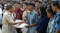 Ribuan Siswa DKI Jakarta Rasakan Manfaat Program Pemutihan Ijazah