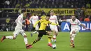 Performa Jadon Sancho terus meningkat pada musim 2019/20. Dalam 23 laganya bersama Dortmund, Sancho mampu mencatatkan 14 gol dan 15 assist. (AFP/Ina Fassbender)