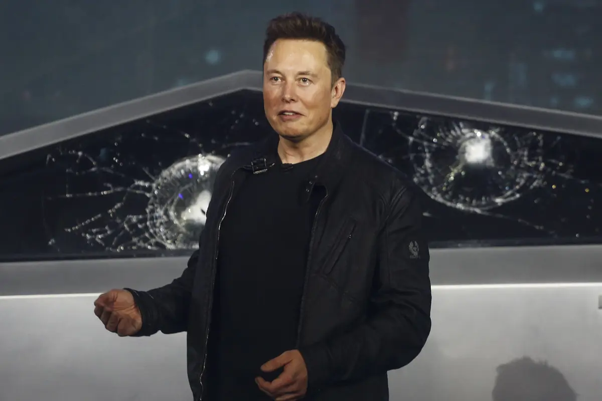 Tesla Perkenalkan Truk Pikap Listrik Canggih
