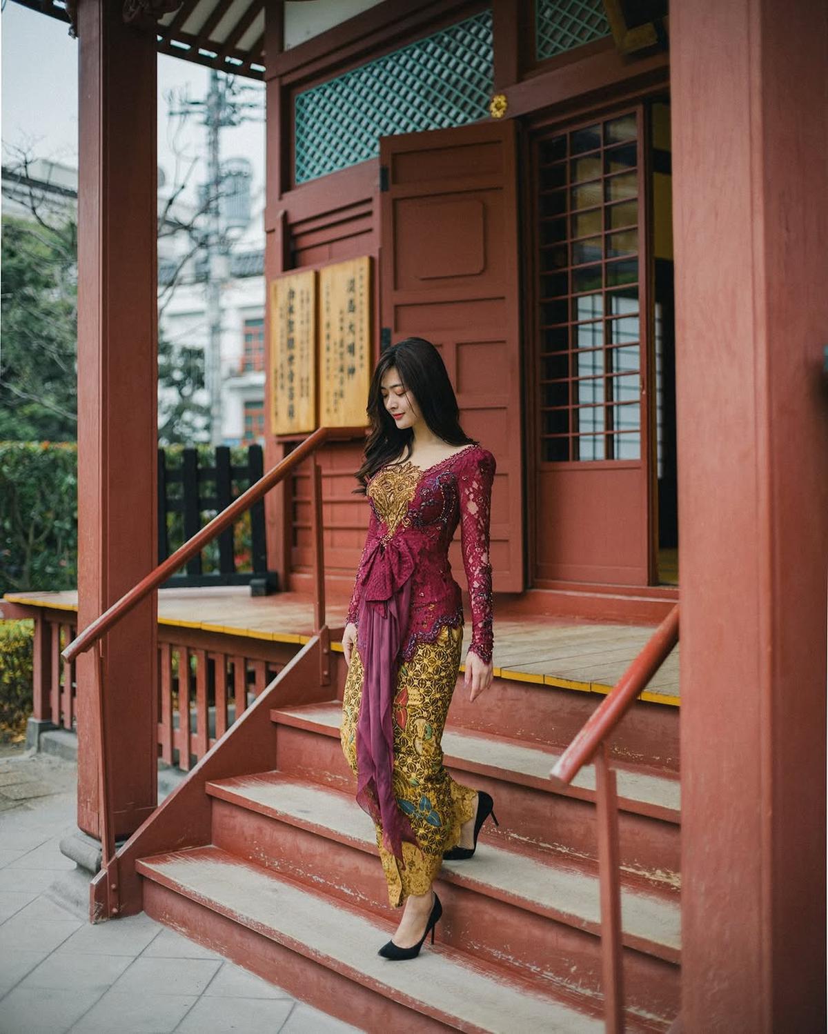 8 Inspirasi Model Kebaya Ala Dara Sarasvati, Cocok untuk Berbagai Momen Istimewa