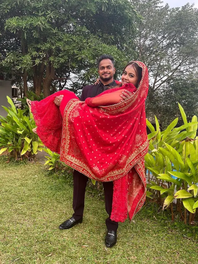 Devoleena Bhattacharjee Bintang Gopi menikah dengan Shahnawaz Sheikh (Foto: Instagram devoleena)