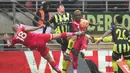 Berkat hasil ini, Man City berhak melaju ke putaran kelima alias babak 16 besar. Sementara itu, langkah Leyton Orient harus terhenti sampai di sini. (AP Photo/Kin Cheung)