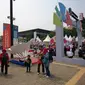Suasana kompleks Gelora Bung Karno (GBK), Senayan, Jakarta, tidak terlalu dipadati pengunjung jelang upacara penutupan Asian Para Games 2018, di Stadion Madya, Sabtu (13/10/2018). (Bola.com/Muhammad Ivan Rida)