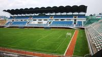 Fans sepak bola di Sleman dan sekitarnya bakal kembali bergairah dengan penunjukkan Stadion Maguwoharjo di Sleman sebagai salah satu venue babak 8 besar Piala Jenderal Sudirman. (Bola.com/Romi Syahputra)