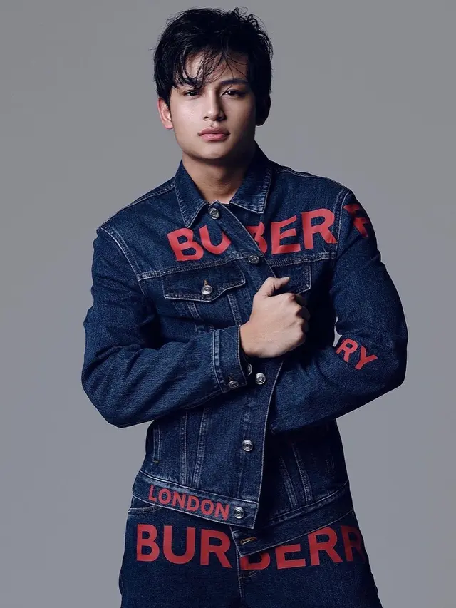 Gaya Randy Martin Saat Menggunakan Denim. (Sumber: Instagram/randymartinnn)