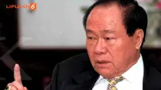 Hobi selfie atau mengunggah foto diri ternyata dapat membawa malapetaka bagi rumah tangga. Seorang pria bernama Jeff menceritakan bagaimana istrinya memperlakukannya layaknya tongkat narsis alias tongsis berjalan. Setiap hari, Jeff harus mengambil foto i