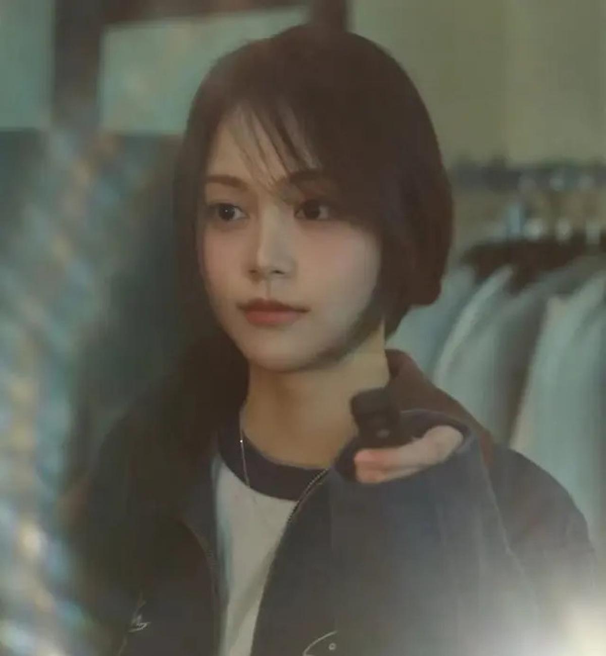 6 Potret Tampilan Perdana Carmen Idol Kpop Asal Indonesiadi Trailer Debut Grup Hearts2Hearts, Dipuji Imut dan Cantik Oleh Netizen Korea