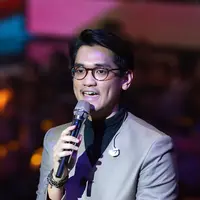 Afgan ketika tampil di konser 'Sound of Love'. (Deki Prayoga/Bintang.com)