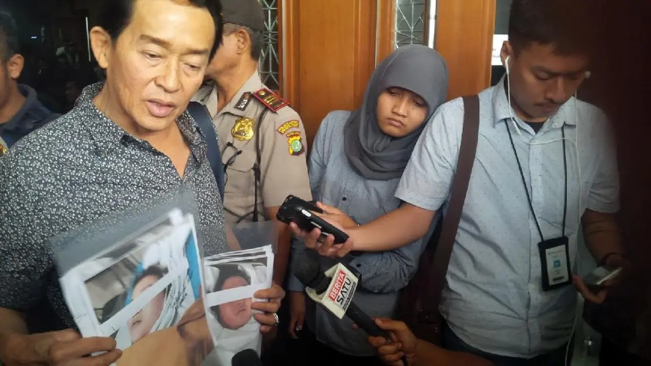 Ayah Wayan Mirna Salihin