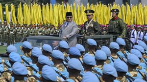 Prabowo Pimpin Upacara HUT ke-81 TNI dan Resmikan 204 Satuan Baru