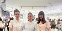 Anne Curtis, Velove Vexia, dan Mawar de Jongh hadir Dior Beauty Boutique opening party dengan gaya memikat serba pastel. Dalam balutan busana dari Dior ketiganya tampil menawan dan anggun khas rumah mode asal Prancis ini. / Foto dok: Fimela.