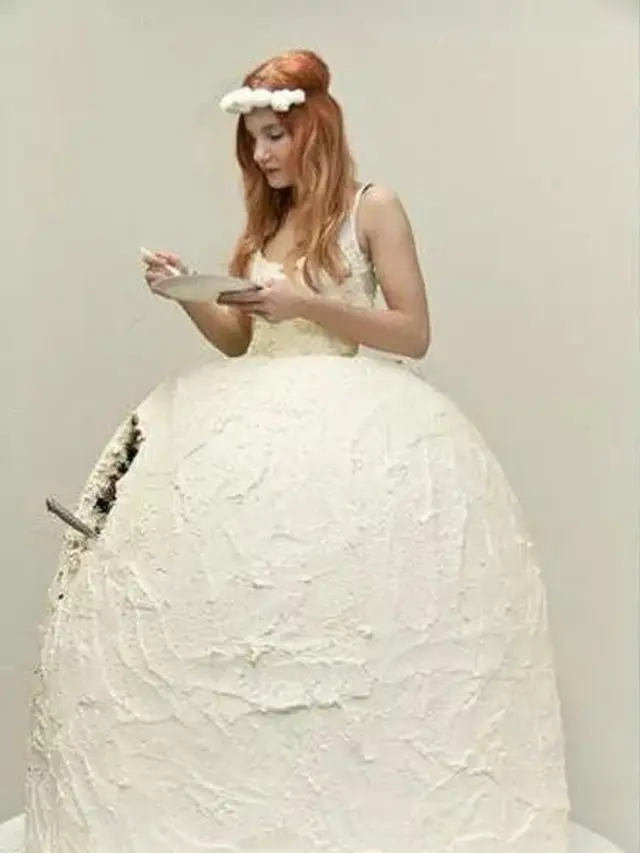 [Bintang] Gaun Pengantin