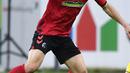 Dengan usia yang terbilang muda, Soyuncu tampil baik ditengah terpuruknya Freiburg di Bundesliga. Bahkan bek dengan postur tidak normal tersebut akan digadang gadangkan menjadi bek masa depan Turki nantinya. (AFP/Thomas Kienzle)