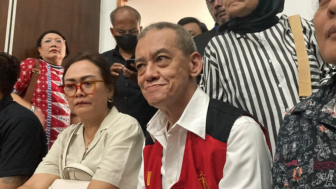 Fariz RM memberikan kesaksian di hadapan majelis hakim.