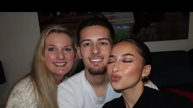 Potret Jennifer Coppen Habiskan Akhir Tahun Bareng Keluarga Justin Hubner, Tampil Cantik dengan Latte Makeup