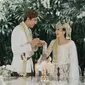 Ibrahim Risyad dan Salshabilla Adriani menikah. (dok. Instagram @morden.co/https://www.instagram.com/p/C9HXpGnvtfb/?img_index=1/Dinny Mutiah)