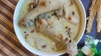 Opor Ayam Kuah Putih untuk lebaran. (Dok: Cookpad @ihdanas)