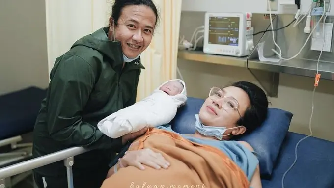 Tampilan Dea Ananda Setelah Melahirkan