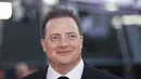 Brendan Fraser berpose untuk fotografer saat tiba untuk pemutaran perdana film 'The Whale' selama Festival Film London 2022 di London, Selasa, 11 Oktober 2022. Brendan menata rambutnya dengan gaya spike di acara tersebut. (Photo by Vianney Le Caer/Invision/AP)