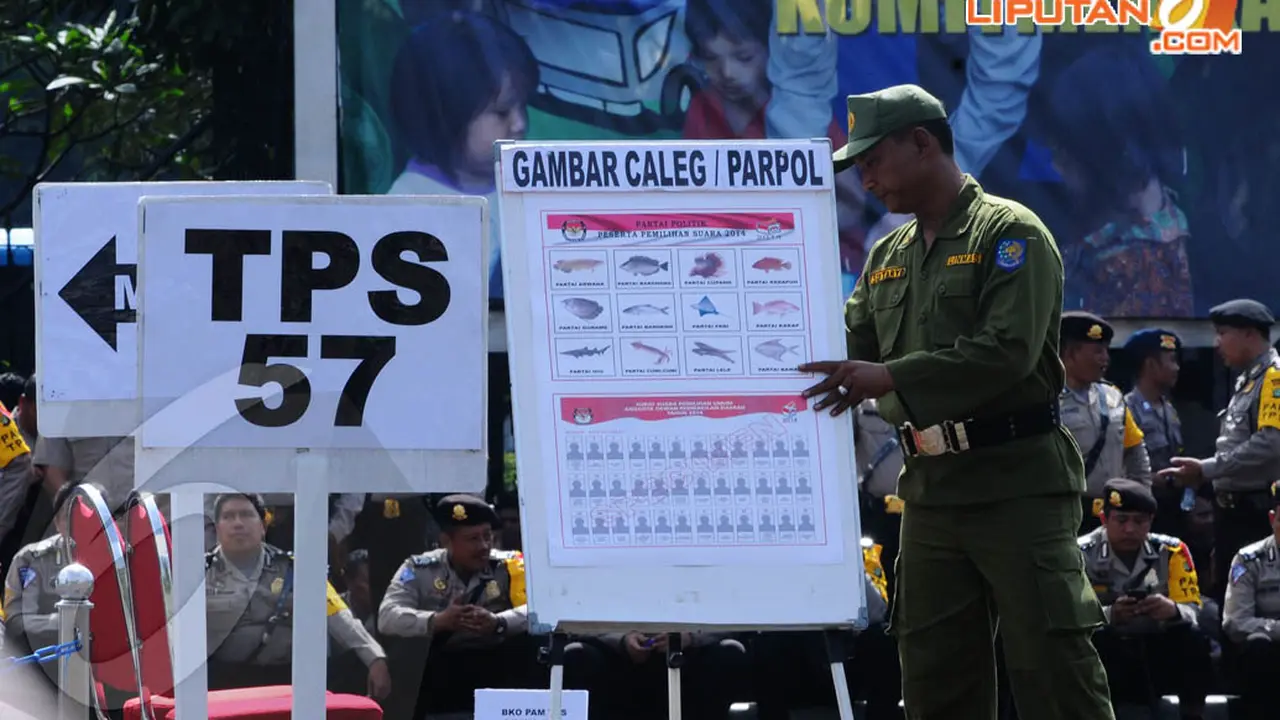 [FOTO] Polda Gelar Simulasi Pengamanan TPS