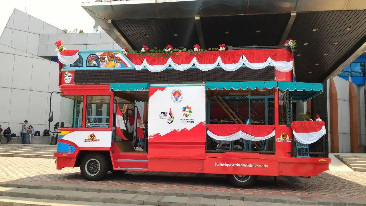 Bandros, bus wisata milik Dispora Bandung, siap menyambut kepulangan pahlawan Olimpiade Rio